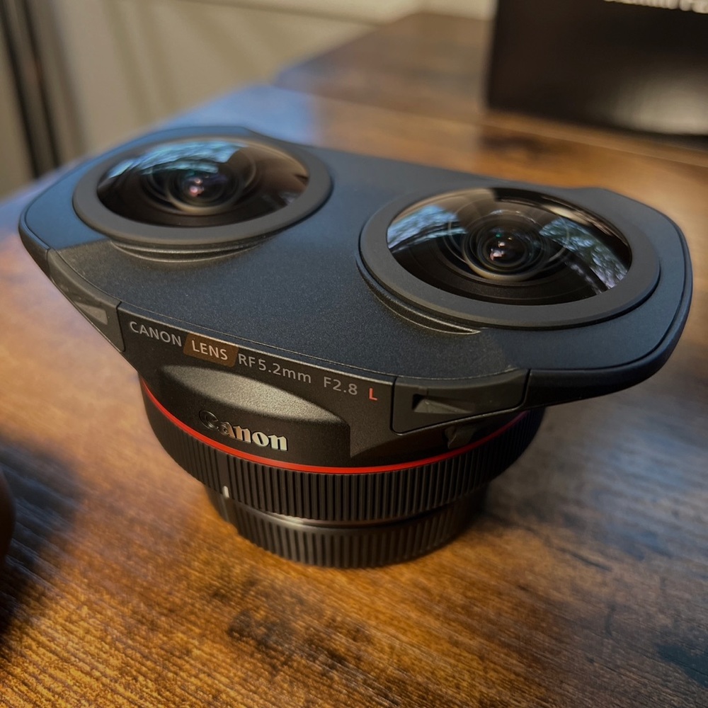Canon 5.2mm dual fisheye 3D lens